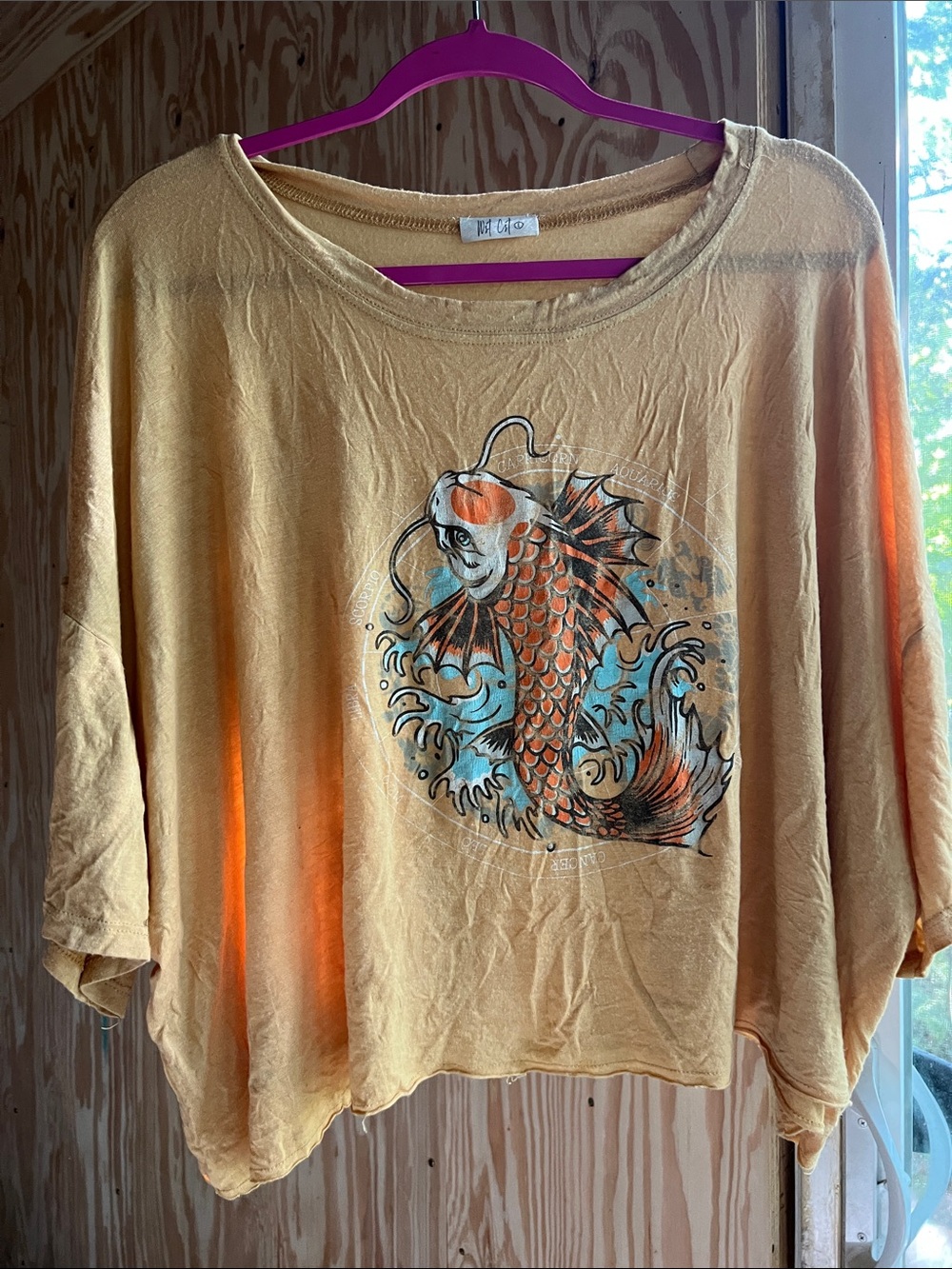 Women's Peach Koi Graphic Crop Top - Relaxed Fit